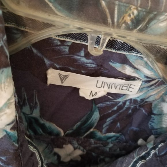 Univibe Mens Button Front Hawaiian Shirt Medium - Picture 2 of 4